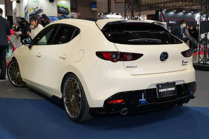 マツダ3ファストバック