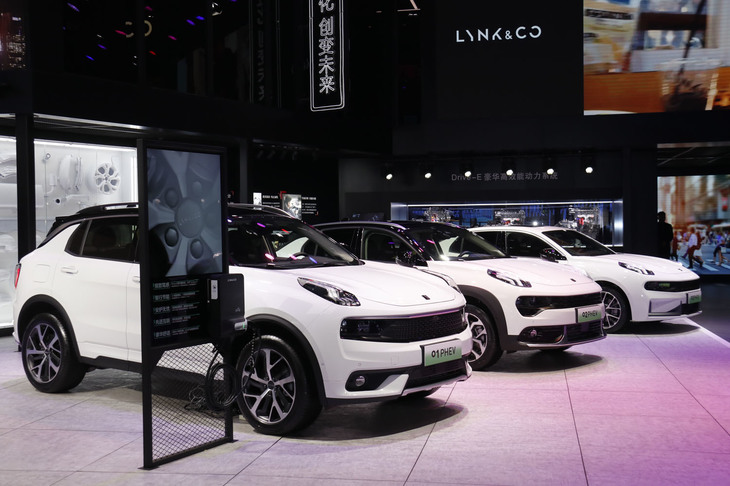 2019年上海ショーでは、「01」「02」そして「03」のいずれもPHEV仕様が並んでいた。