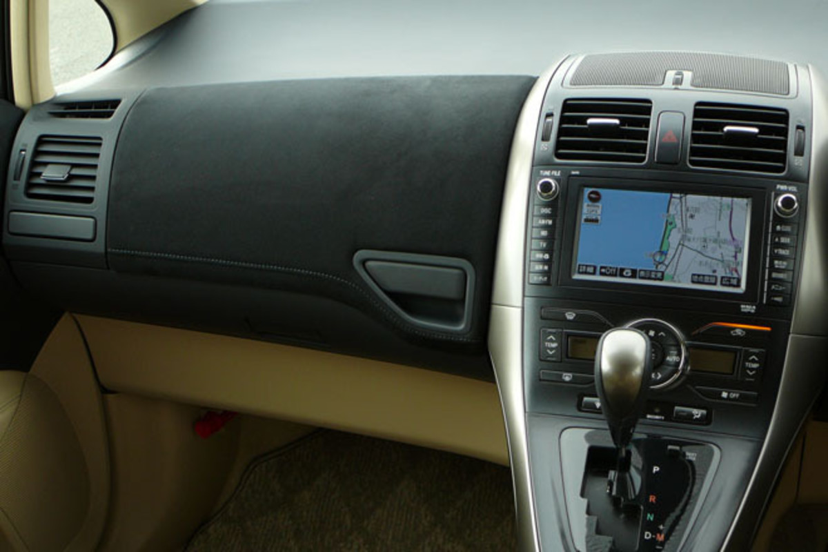 第301回 トヨタ ブレイド試乗 コンパクトカーの壁 は突破できるか 小沢コージの勢いまかせ Webcg