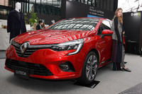 日本仕様の新型「ルノー・ルーテシア」が国内初お披露目に