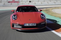 『CAR GRAPHIC』2019年4月号発売2019年春の最新スポーツカー特集