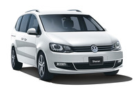 こちらは「ピュアホワイト」のボディーカラーをまとった「シャランTSIコンフォートライン テックエディション」。
	 