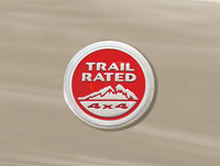 オフロード性能を強化した限定車　「ジープ・コンパス トレイルホーク」発売の画像