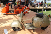 スクーター部門の展示ブースで見られた1946年「ジャンカ・ニッビオ」（イタリア）。べスパ誕生の4カ月後に生産がスタートしたスクーター。1951年まで造られた。ニッビオ（nibbio）とはイタリア語でトビ（鳥）のこと。