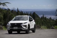 今回の試乗車は、ブラックのドレスアップを特徴とする特別仕様車「ブラックエディション」。ボディーカラーそのものはブラック限定ではなく、全5色が用意されている。