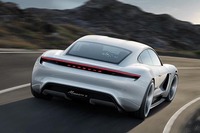 ポルシェがスポーツEV、ミッションEを発表【フランクフルトショー2015】の画像