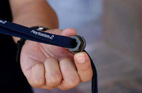 ナットを紛失したら走れないので、ストラップに通して厳重に保管。