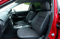 マツダ・アテンザスポーツワゴン 23Z（4AT）【ブリーフテスト】の画像