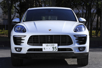 2リッター直4エンジンを搭載した「マカン」は、3リッターV6エンジンの「マカンS」より90kg、3.6リッターV6エンジンの「マカンターボ」より150kg、車両重量が軽い。
    