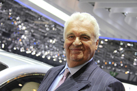 筆者の求めに応じ、写真撮影に応じてくれた当時のジャンマリオ・ロシニョーロ氏。