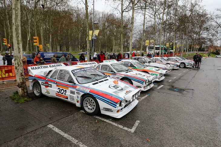現役当時だってこれだけの台数のマルティニカラーの「037ラリー」が集まることはなかった、はず。
