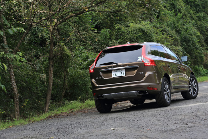 ボルボXC60 T5 AWDクラシック