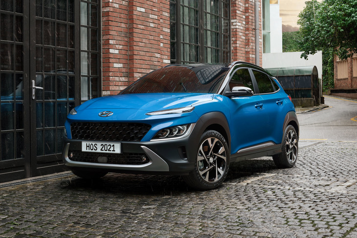 「ヒョンデ・コナ」は全長4205mmのコンパクトSUVだ。EVバージョンの「コナ エレクトリック」もラインナップされている。