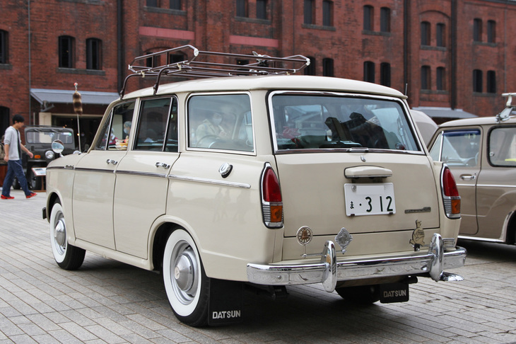 1962年「ダットサン・ブルーバード エステートワゴン」（WP312）。初代ブルーバードに設定された5ナンバーの乗用ワゴン。1950年代から対米輸出を意識していた日産は、ワゴンづくりの先駆的存在だった。