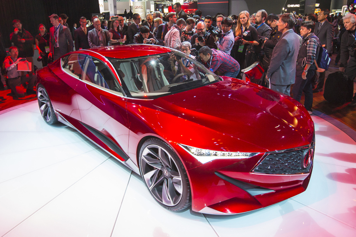 「アキュラ・プレシジョン コンセプト」。写真は、発表会の様子。