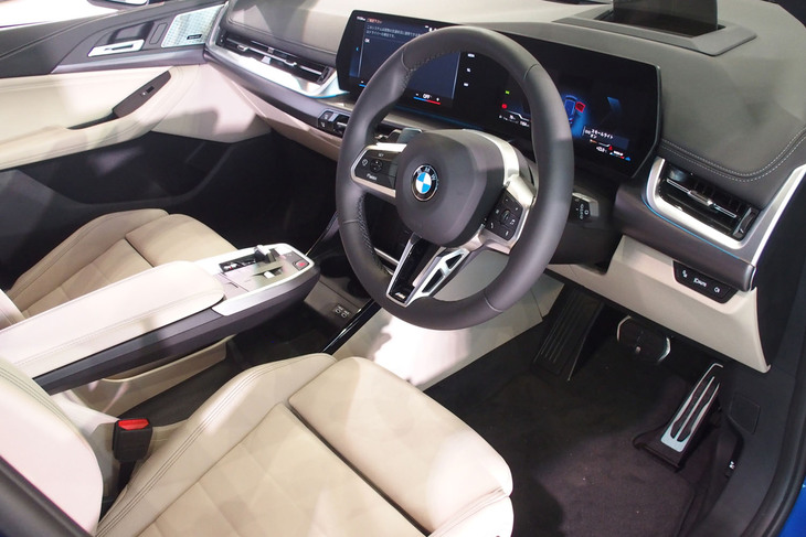 218dアクティブツアラーMスポーツ（インテリア）