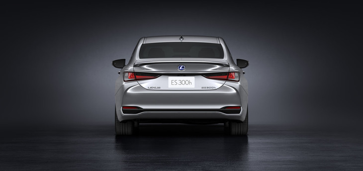 レクサスES（エクステリア）