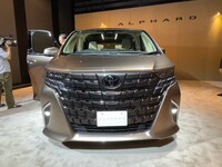 プラットフォームは「クラウン」「RAV4」「ハリアー」などと同じ「GA-K」がベース。どれも走りのよさには定評があるので楽しみ。