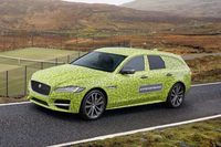 ジャガー、新型「XFスポーツブレイク」のティーザー画像を公開の画像