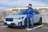 輸入中古車評論家として活躍中の伊達軍曹だが、2017年11月に新車の「スバルXV 2.0i-L EyeSight」を購入。車両本体価格は248万4000円。各種オプションと値引きを合わせた支払総額は300万円ちょい。ボディーカラーはクールグレーカーキ。