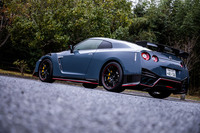 「GT-R NISMOスペシャルエディション」のボディーサイズは全長×全幅×全高＝4690×1895×1370mmで、ベースとなった「GT-R」よりも全長が20mm短い設定だ。