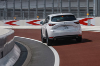 従来型の「XD Lパッケージ」から新型に乗り換えると、まるで別物のように洗練されていた。