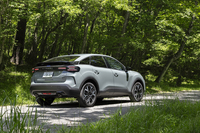 パワーユニットはシステムトータルで最高出力145PSを生み出すマイルドハイブリッドの1.2リッターターボエンジン。短時間ながらEV走行もできる。