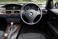 BMW325iツーリング（FR/6AT）【ブリーフテスト】の画像