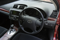 トヨタ・プレミオ1.5F（FF/CVT）【ブリーフテスト】の画像