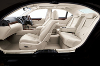 LS460 “version U・l package”〈オプション装着車〉 