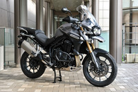 「タイガーエクスプローラー」の価格は199万9200円。試乗車はデビューを記念して、フォグライト、ハイスクリーン、タイヤ空気圧モニターシステムなどの純正アクセサリーが標準装着された「Dパッケージ」と呼ばれる限定車。国内75台限定で、価格は211万5750円。