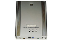 【写真上】χシリーズのヘッドユニット「RS-D7χ」。価格は20万円。【写真下】プロセッサーの「RS-P70χII」。パイオニアでは「ユニバーサルデジタルプリアンプ・イコライザー」と呼んでいる。価格は18万円。