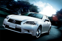 「レクサスGS300h“バージョンL”」
    