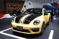 こちらは「ザ・ビートル レーサー」。個性的な外観が特徴だ。
    