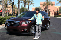 日本未導入のブランドとあって、インフィニティのラインナップの多くは日本ではみかけないクルマだ。こちらは大型クロスオーバーSUVの「QX60」。
    