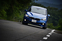 「218dグランツアラー」の0-100km/h加速タイムは、欧州仕様の値で9.3秒。同じく最高速度は205km/hと公表される。