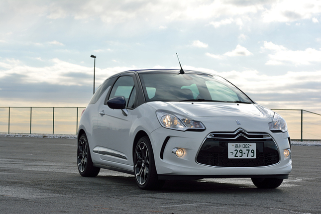 「シトロエンDS3カブリオ スポーツシック」