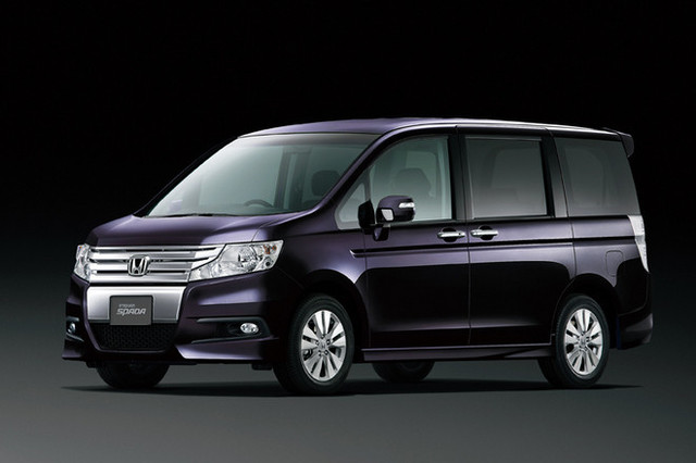 ホンダ、「ステップワゴン」に新グレード追加 【ニュース】 - webCG