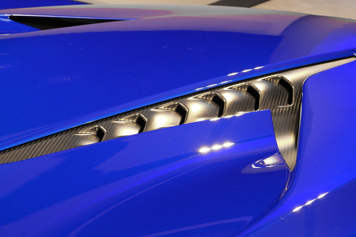 アストンマーティン・ヴァンキッシュ ヴォランテ（エアアウトレット）