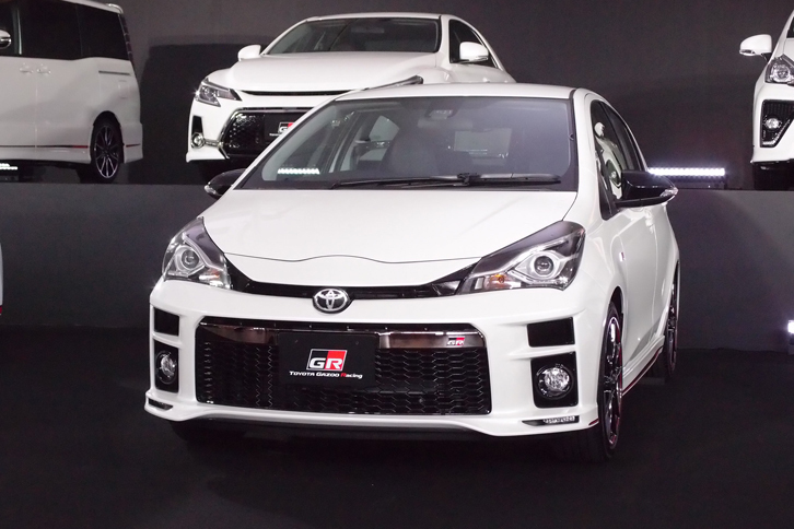 ヴィッツGRスポーツ“GR”