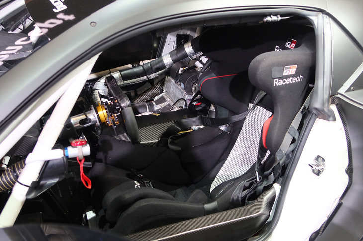 トヨタGR GT3（シート）