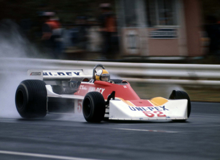 一時は3位を走行して観衆を沸かせた星野一義だが、タイヤを使い切ってしまい、リタイアすることとなった。（写真：FUJI SPEEDWAY）