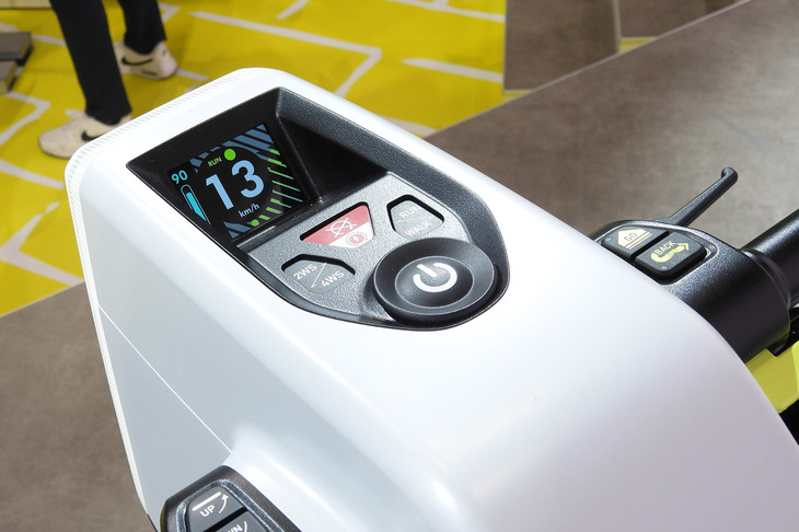 スズキMOQBA（モクバ）2