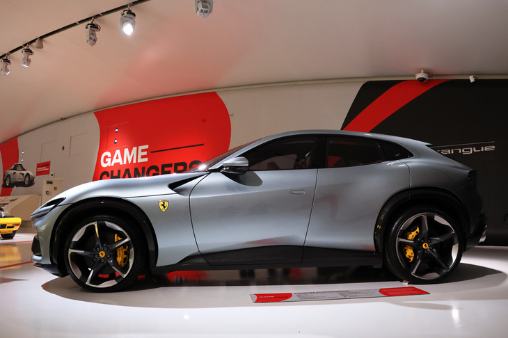 「フェラーリ・プロサングエ」。2023年モデナの「エンツォ・フェラーリ博物館」で撮影。