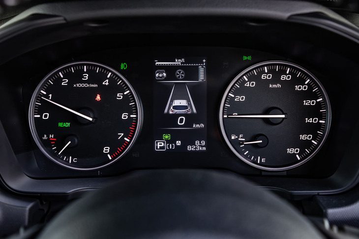 スバル・インプレッサ（メーターパネル）