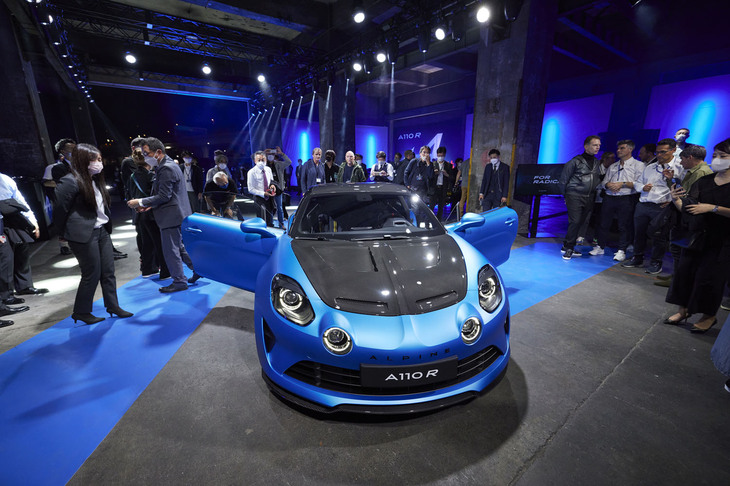 「A110 R」発表会場の様子。