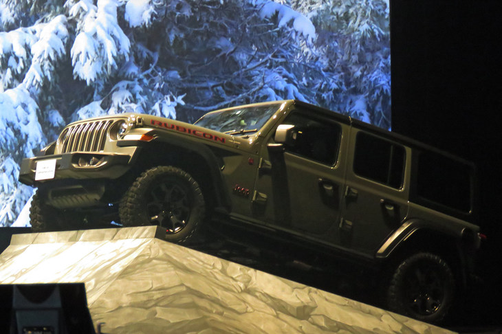 悪路走破性能を高めた「ラングラー アンリミテッド ルビコン」は2019年春以降に日本に導入される。