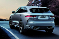 最高出力550psの「ジャガーFペース SVR」デビューの画像