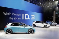 フォルクスワーゲンの次世代EV「ID.3」がデビュー　2020年夏に販売開始【フランクフルトショー2019】の画像