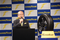 2018年下期の見通しについて説明する、日本グッドイヤーの金原雄次郎社長。市場でも、オールシーズンタイヤに対する関心は年々高まっているという。